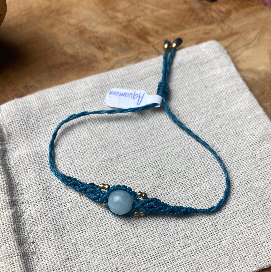 Aquamarine Makramee Armband