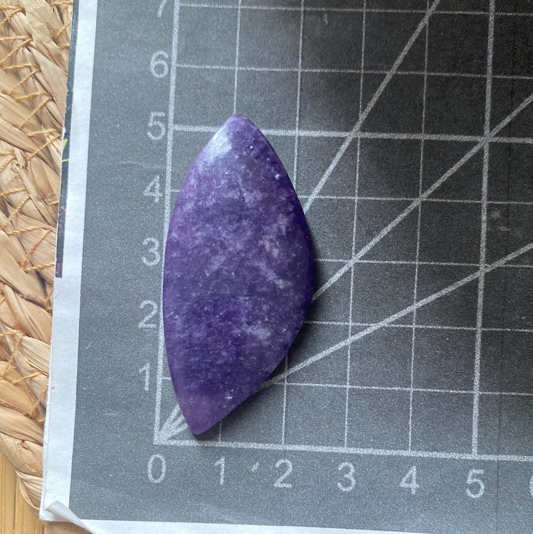 Lepidolit Cabochon ~ 12AF