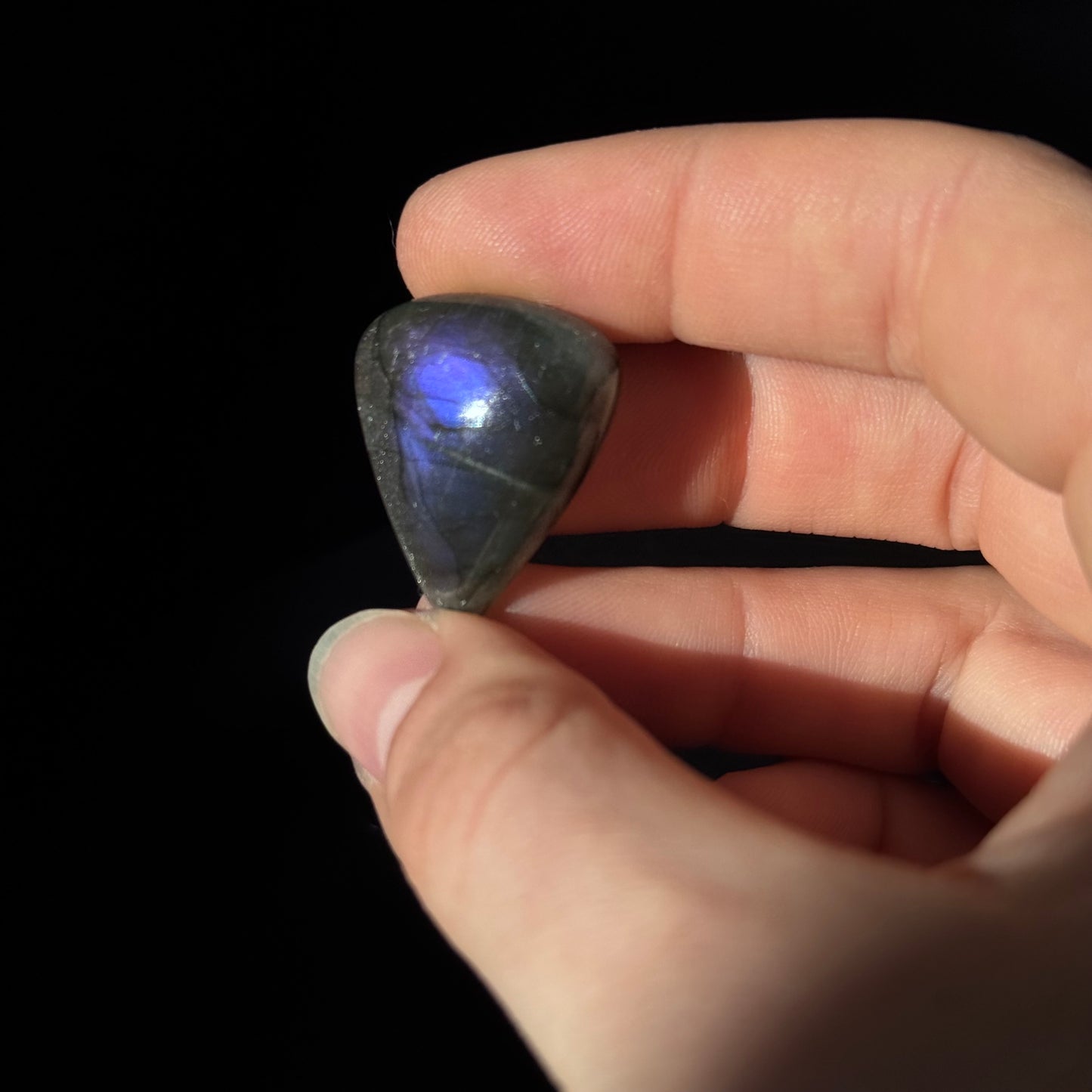 Lila Labradorit Cabochon ~ 14ZG