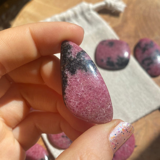 Rhodonit Cabochon ~ 13AE