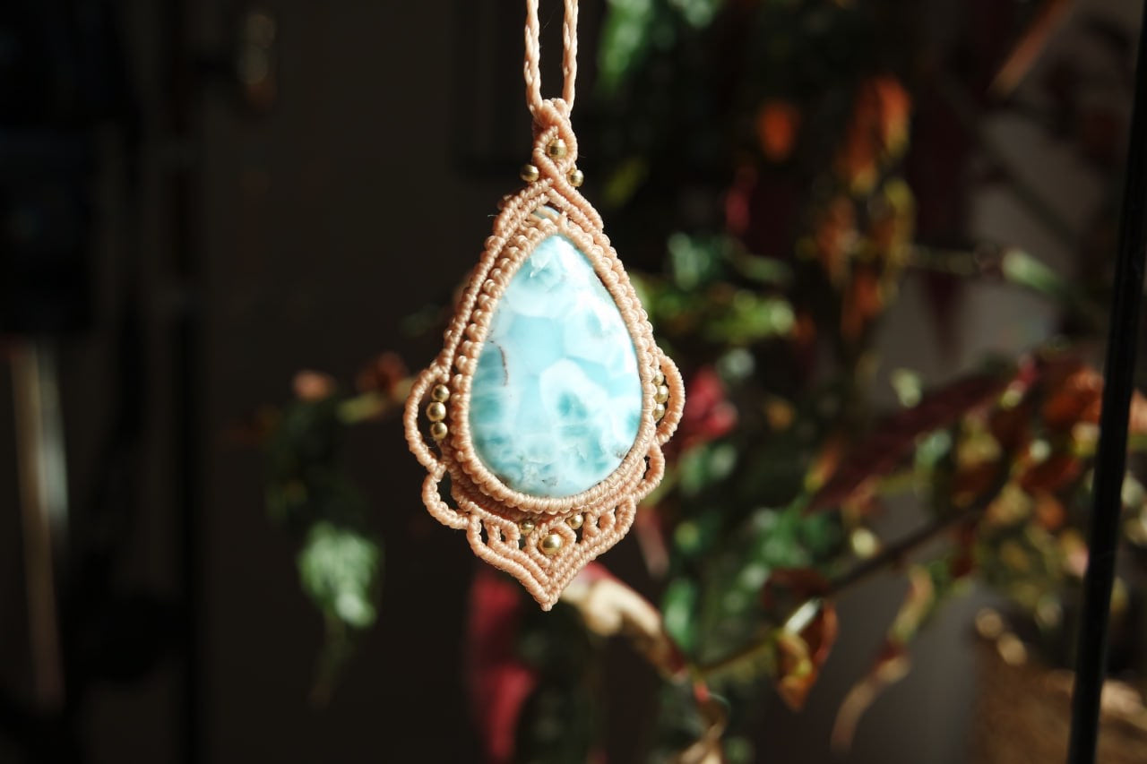 Larimar Makramee Kette