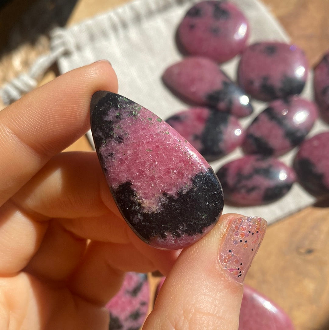 Rhodonit Cabochon ~ 13AP
