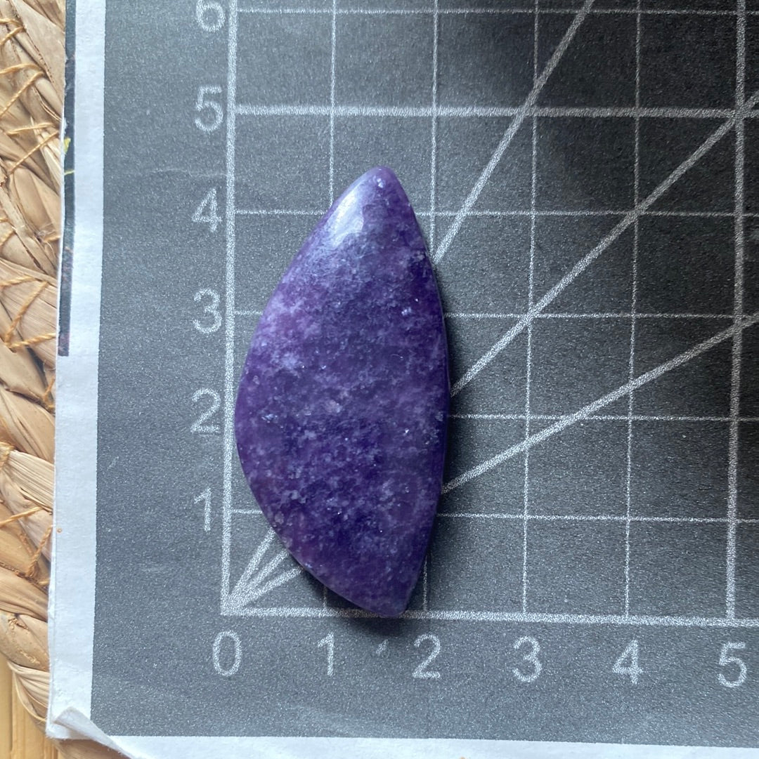 Lepidolit Cabochon ~ AL