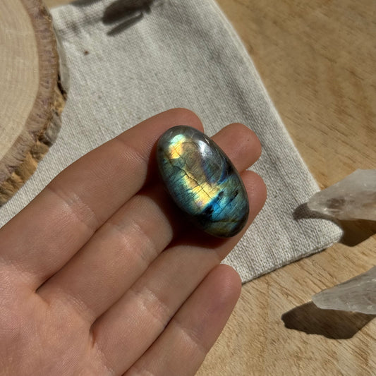 Labradorit Cabochon ~ 19D