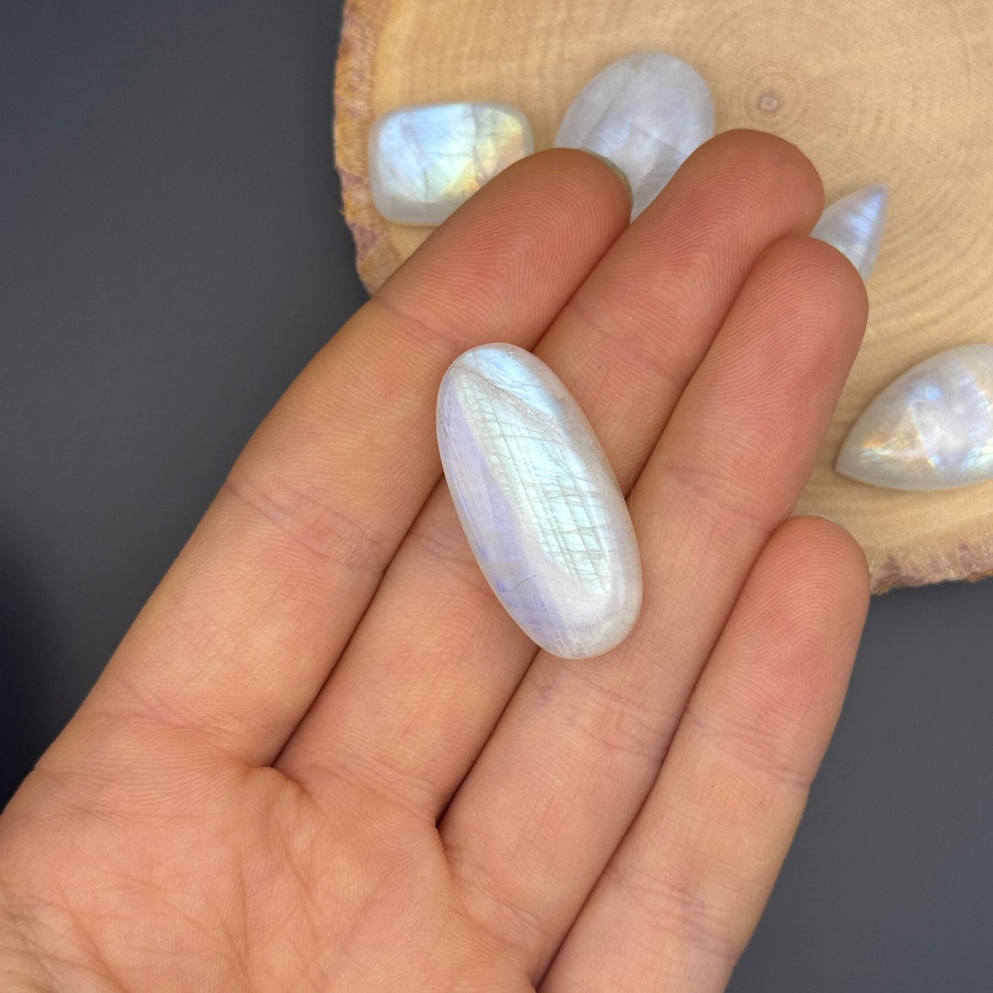 Regenbogen Mondstein /Weißer Labradorit Cabochon