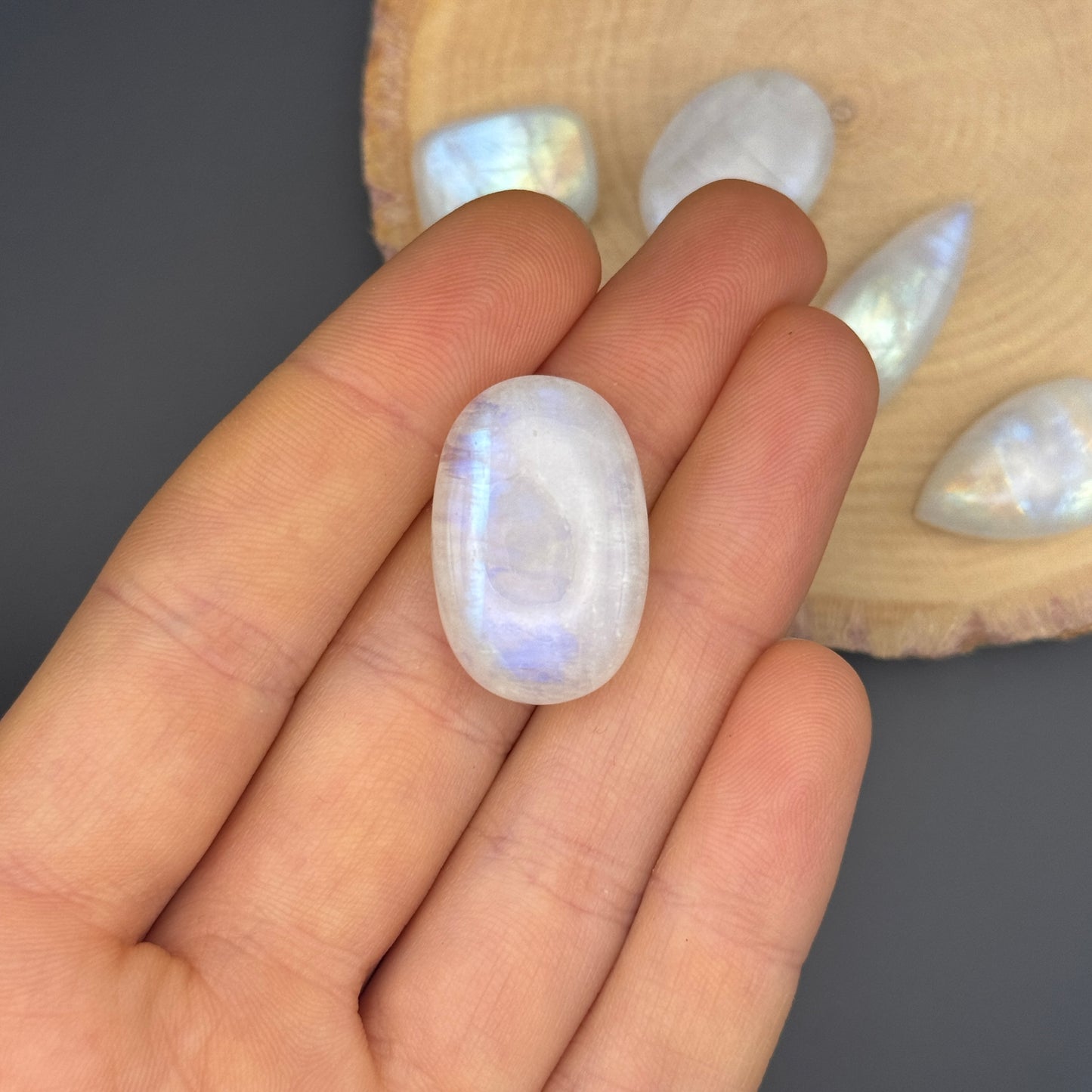 Regenbogen Mondstein /Weißer Labradorit Cabochon