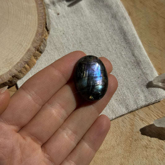 Labradorit Cabochon ~ 19u