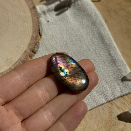 Labradorit Cabochon ~ 19C