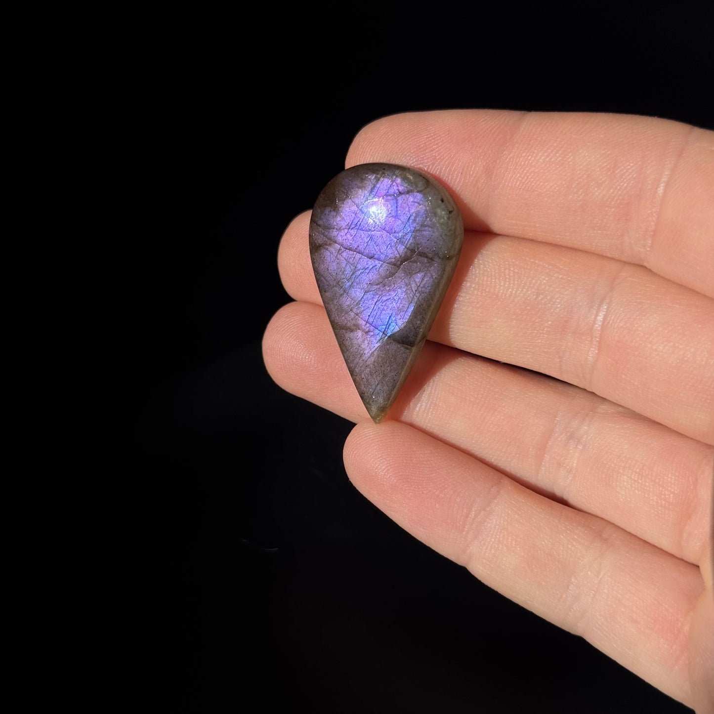 Lila Labradorit Cabochon ~ 14ZF