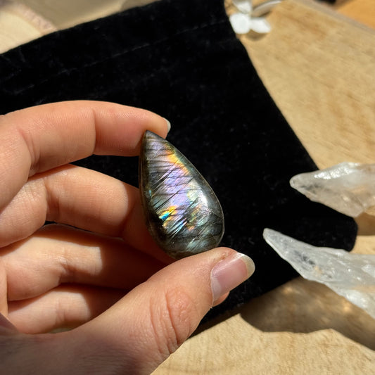 Labradorit Cabochon ~ 19T