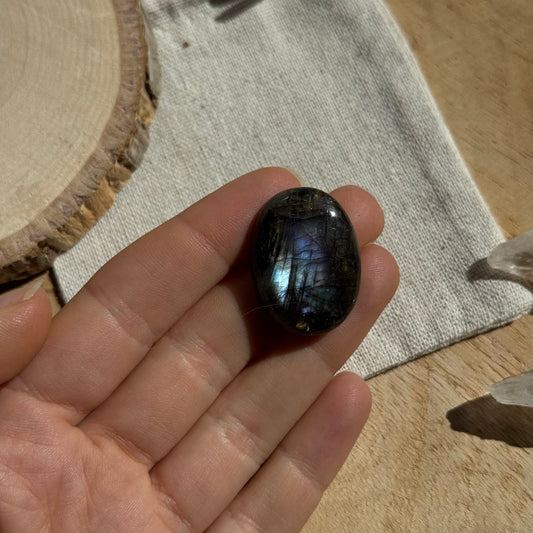 Labradorit Cabochon ~ 19u