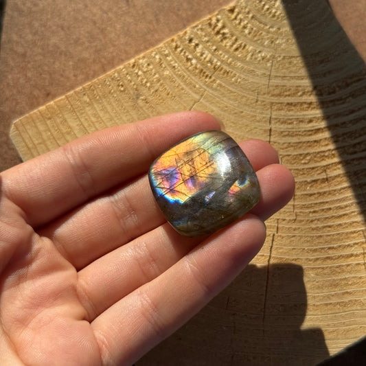 Labradorit Cabochon ~ 26XQ