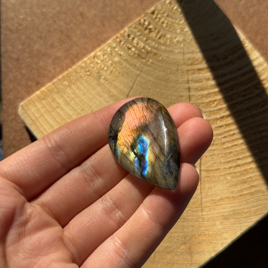 Labradorit Cabochon ~ 26XD