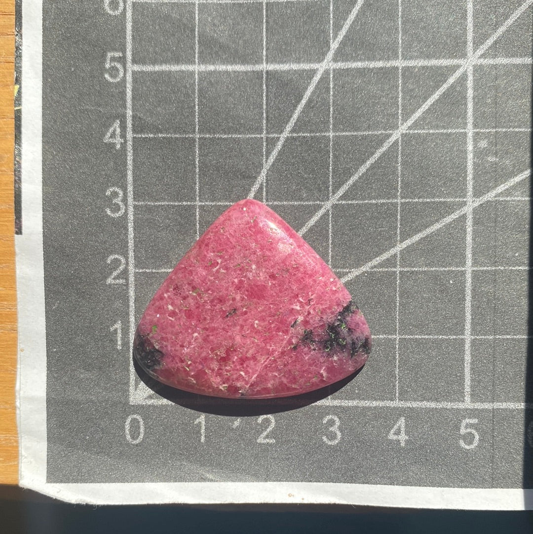 Rhodonit Cabochon ~ 15AK