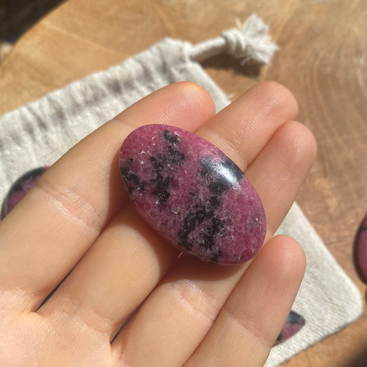 Rhodonit Cabochon ~ 17AL