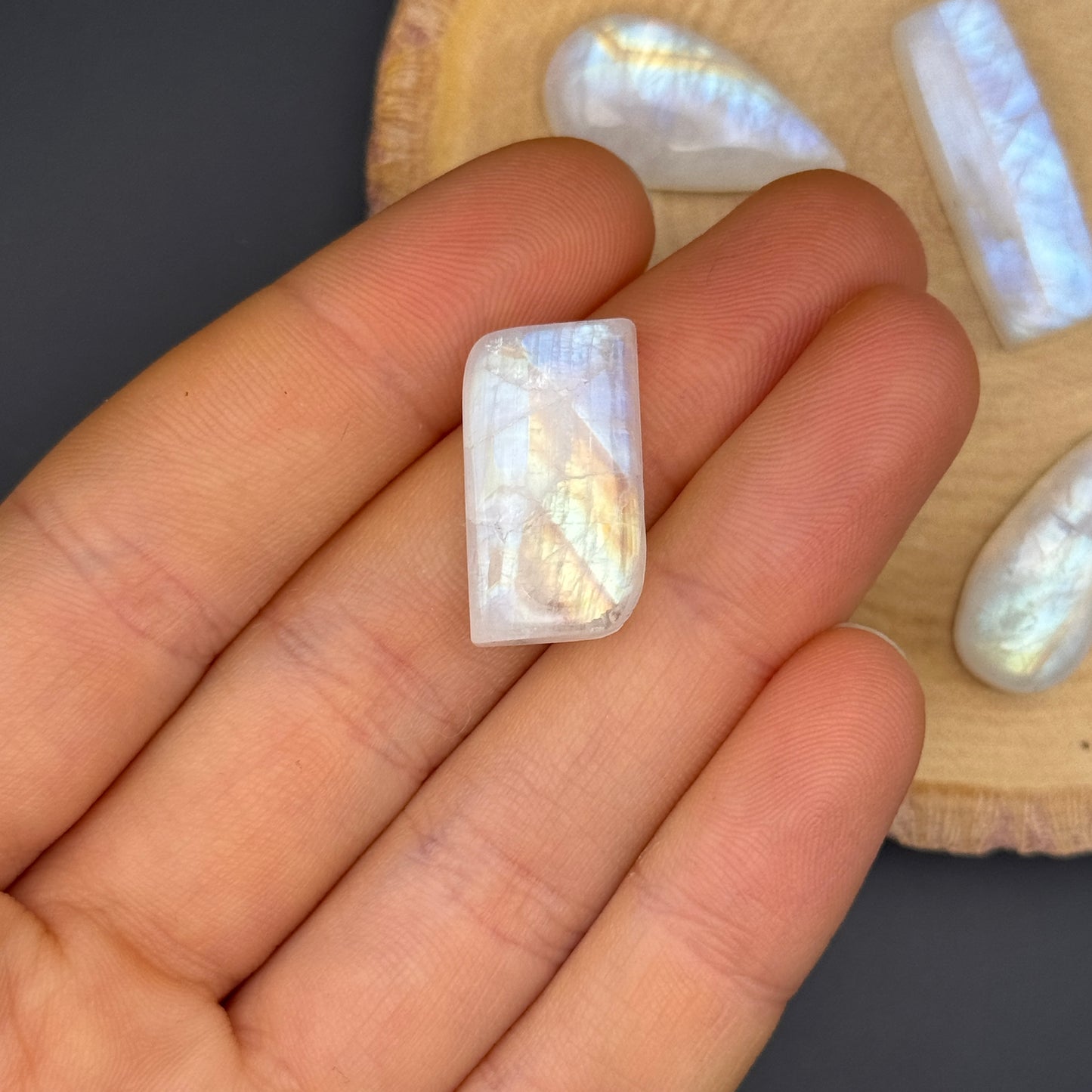 Regenbogen Mondstein /Weißer Labradorit Cabochon