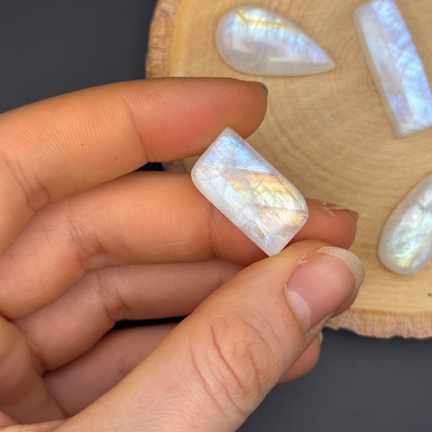 Regenbogen Mondstein /Weißer Labradorit Cabochon