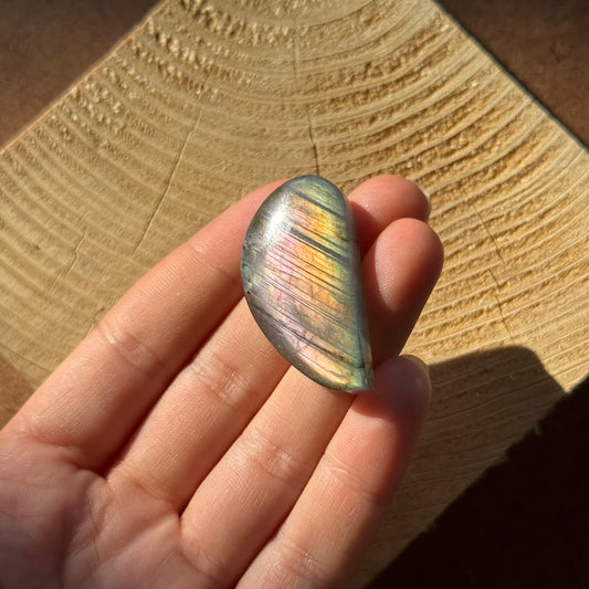 Labradorit Cabochon ~ 26XR