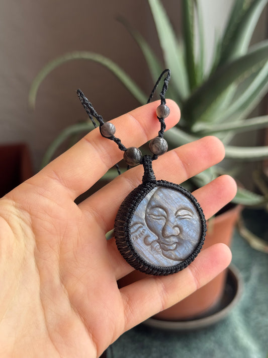 Mondstein Makramee Kette ~ INTIMACY