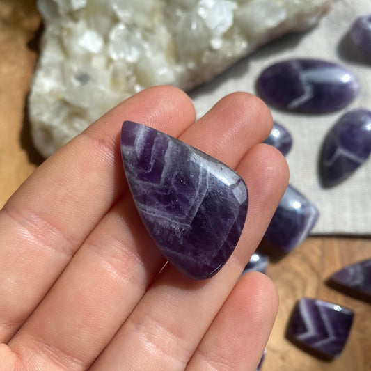 Amethyst Quarz Cabochon ~ 10AJ