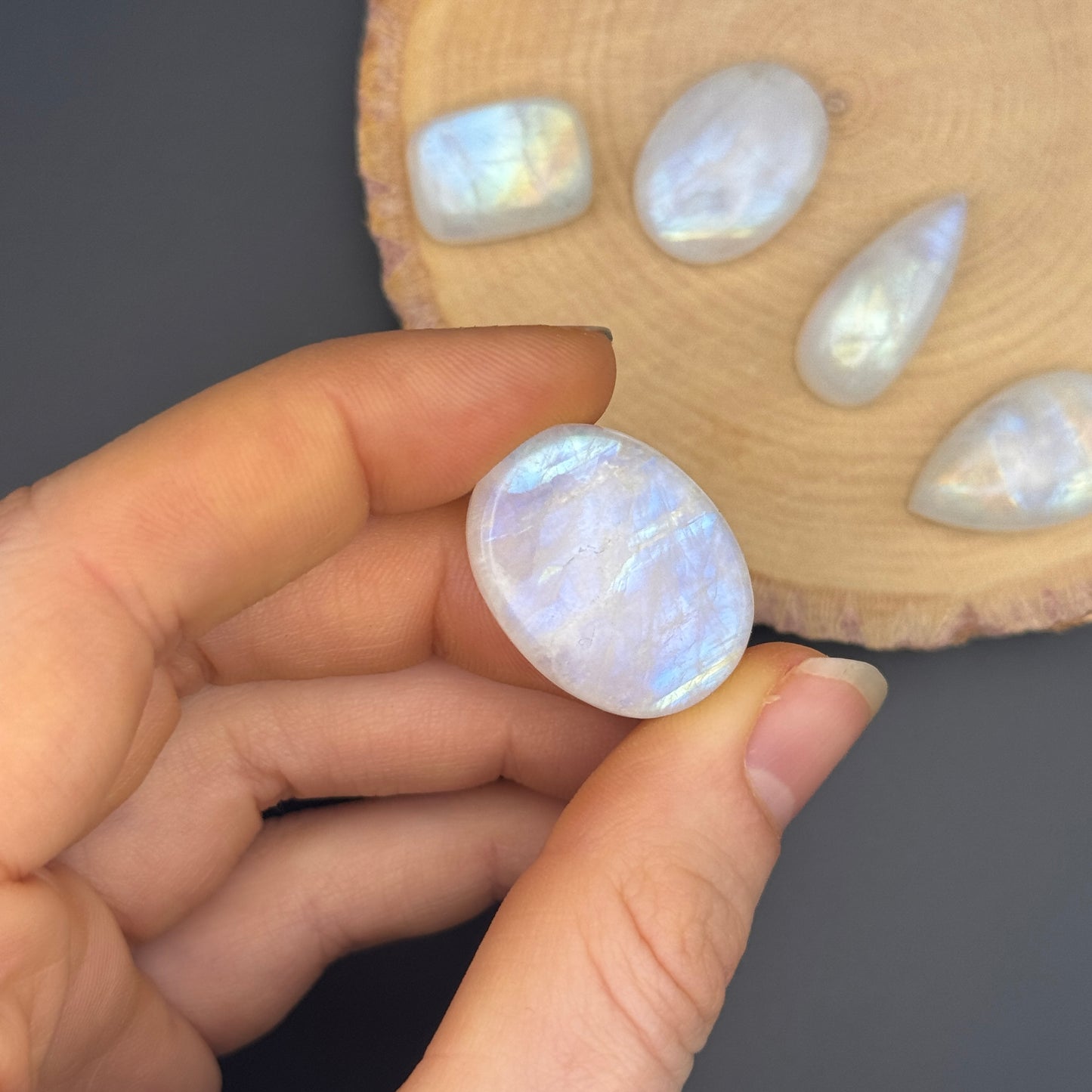 Regenbogen Mondstein /Weißer Labradorit Cabochon