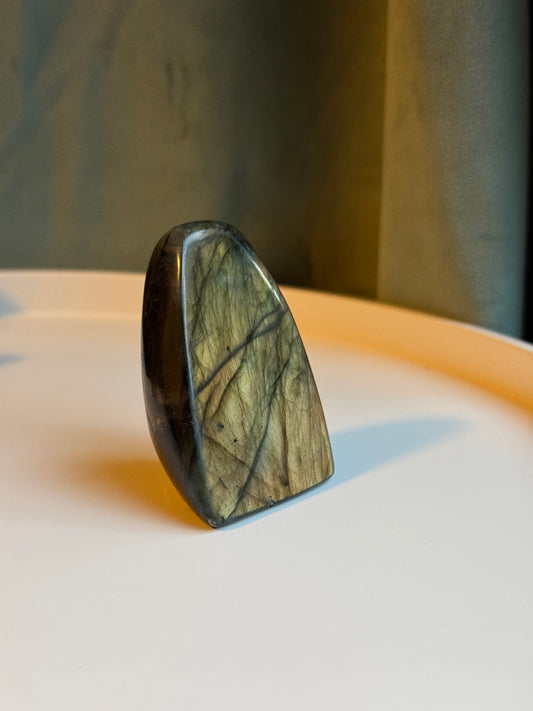 Labradorit freiform ~ G32