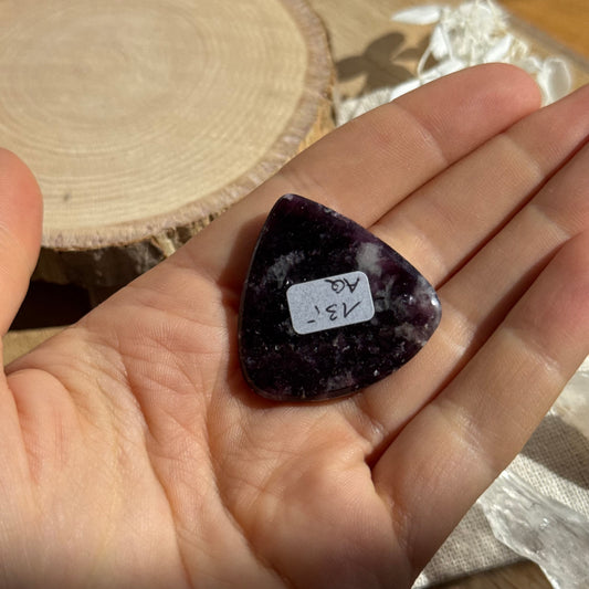 Lepidolit Cabochon ~ 13AQ
