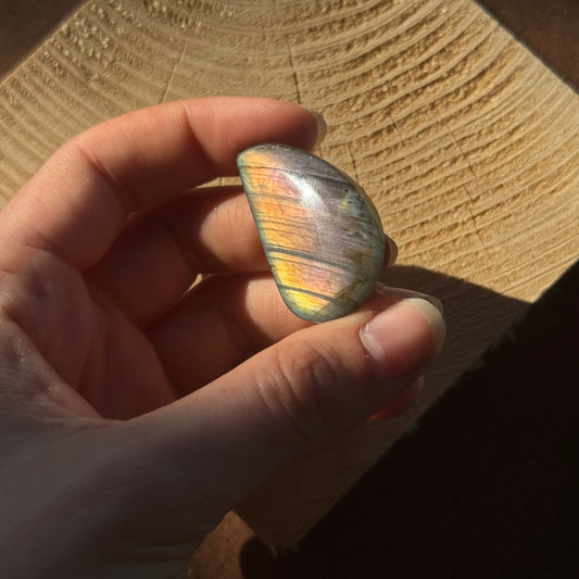 Labradorit Cabochon ~ 26XR