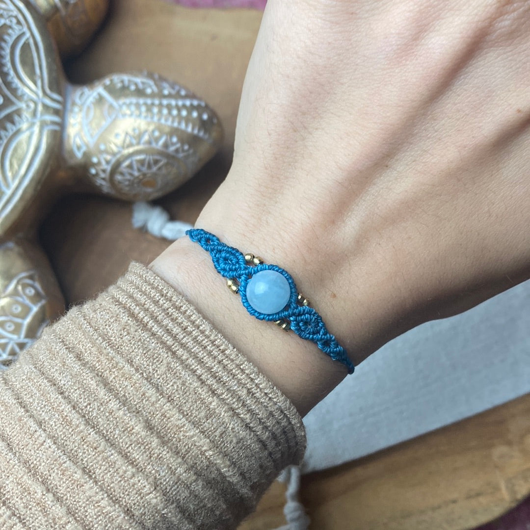 Aquamarine Makramee Armband