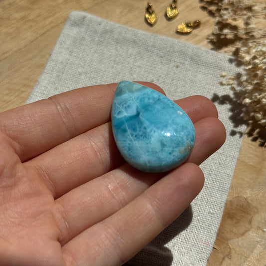Larimar Cabochon ~ L140