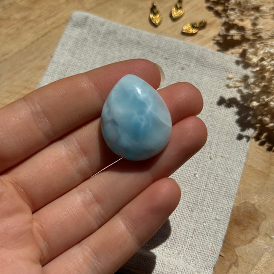 Larimar Cabochon ~ L80