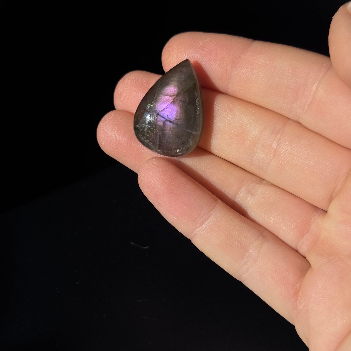 Lila Labradorit Cabochon ~ 14ZW