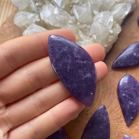 Lepidolit Cabochon ~ 12AF