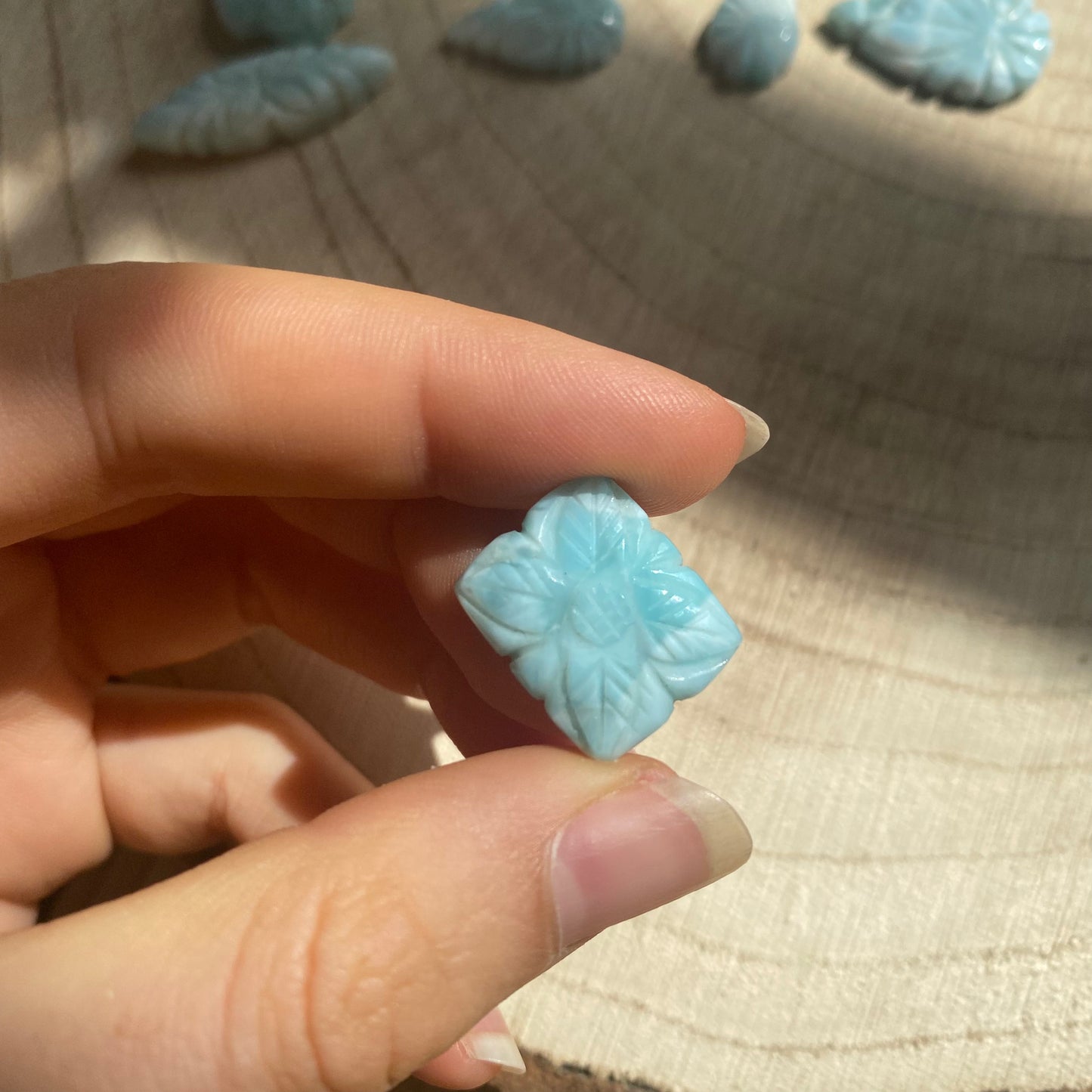 Larimar Schnitzerei Cabochon ~ 17LD