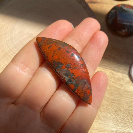 Brekzien Jaspis ~ 8AJ