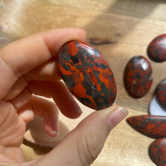 Brekzien Jaspis ~ 10AB