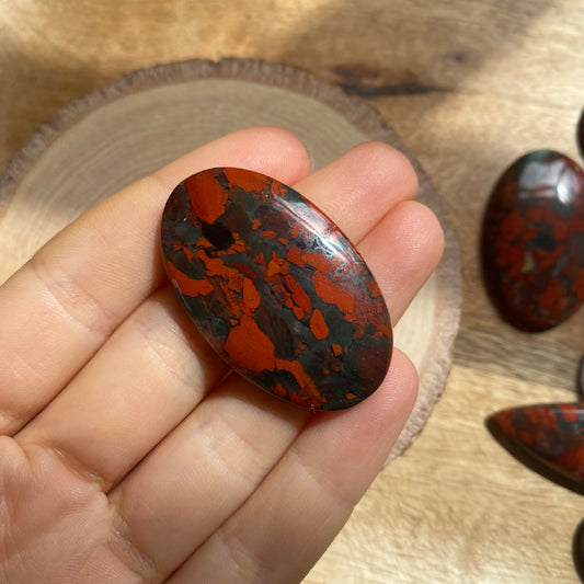 Brekzien Jaspis ~ 10AB