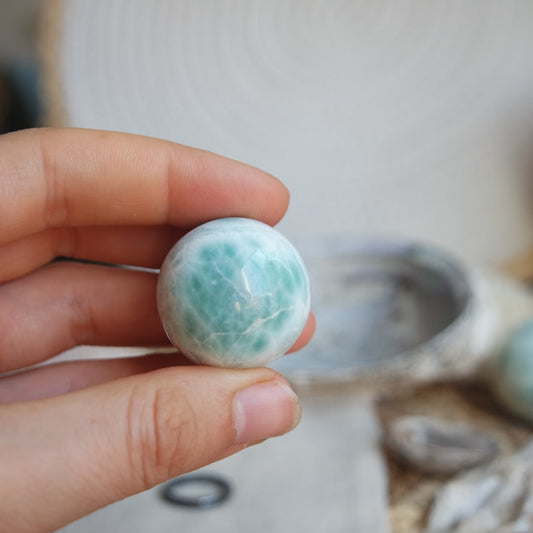 Larimar Kugel ~ VH111