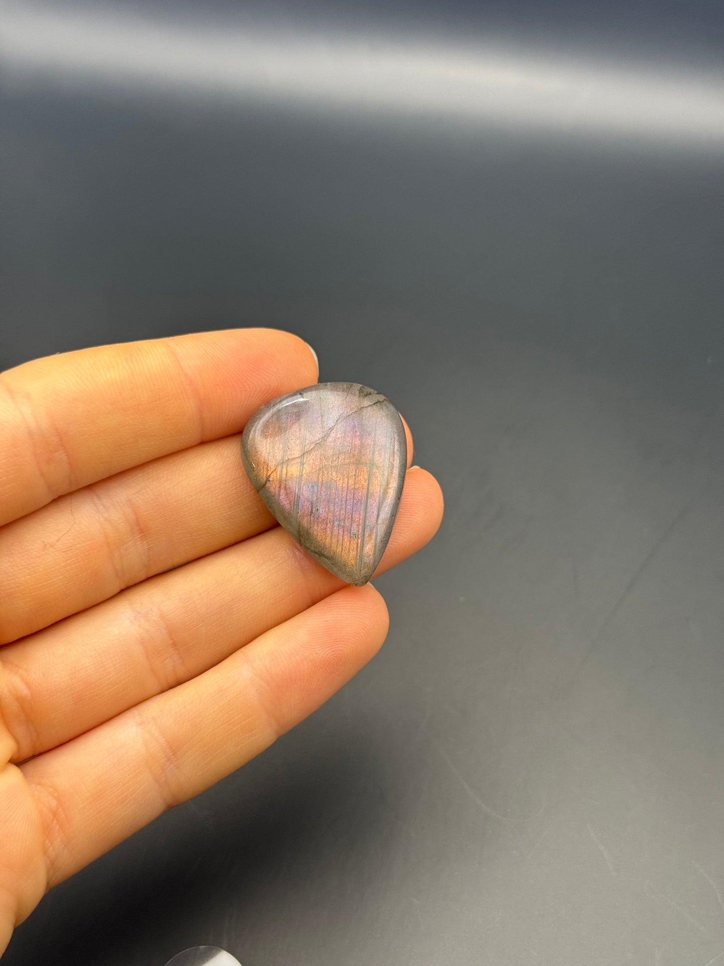 Lila Labradorit Cabochon ~ 18F