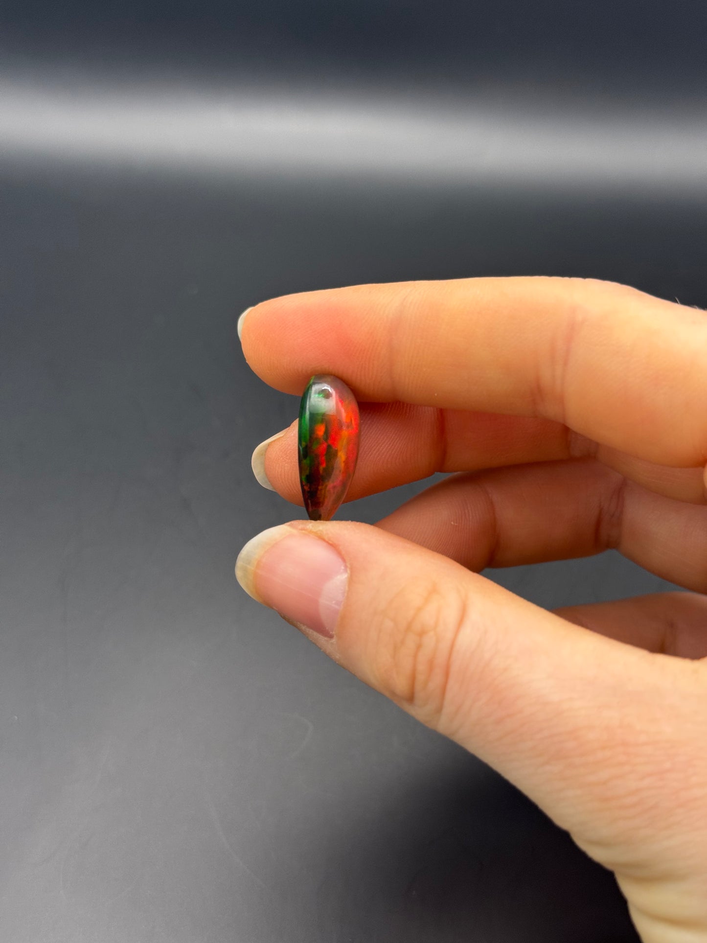 Äthiopischer Welo Opal (geräuchert) ~ Ai100
