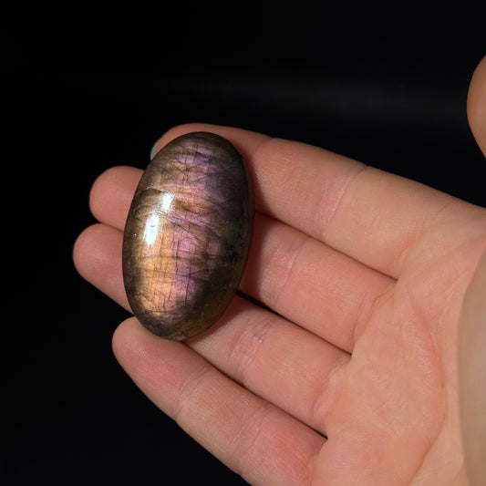 Lila Labradorit Cabochon ~ 31D