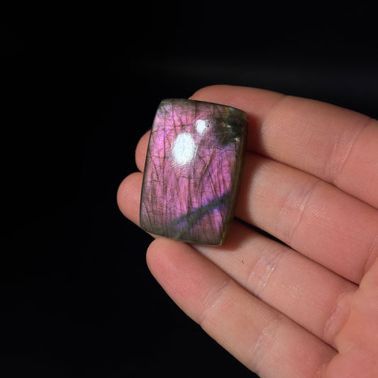 Lila Labradorit Cabochon ~ 31E