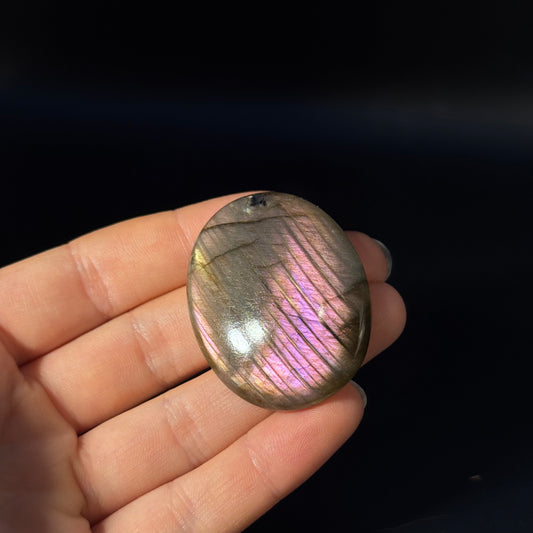 Lila Labradorit Cabochon ~ 46B