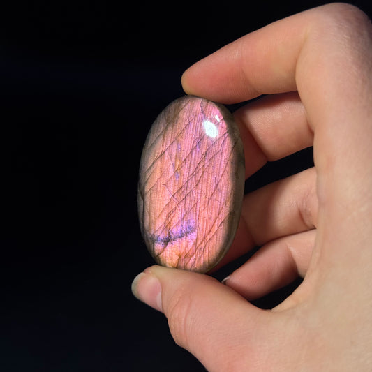 Lila Labradorit Cabochon ~ 46F