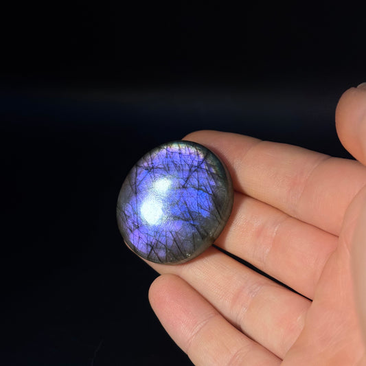 Lila Labradorit Cabochon ~ 36B