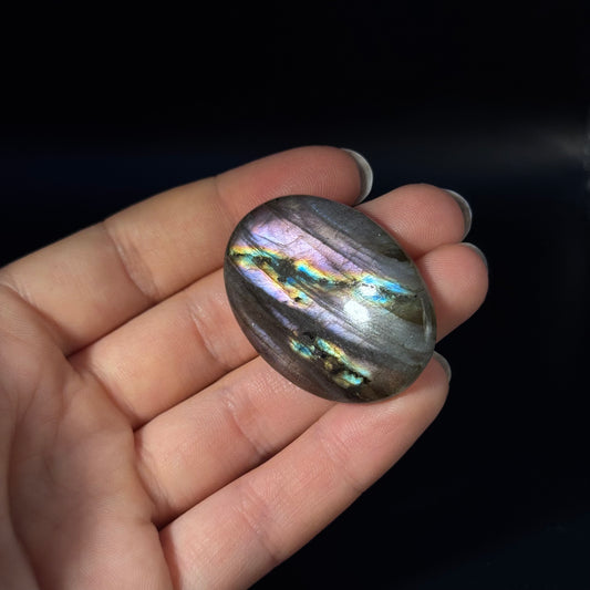 Lila Labradorit Cabochon ~ 36E