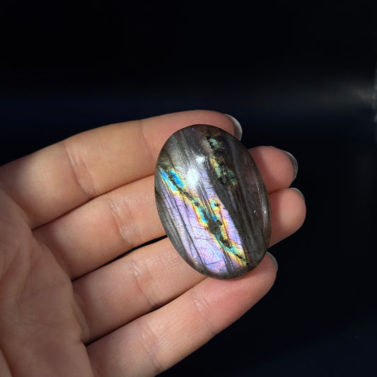 Lila Labradorit Cabochon ~ 36E