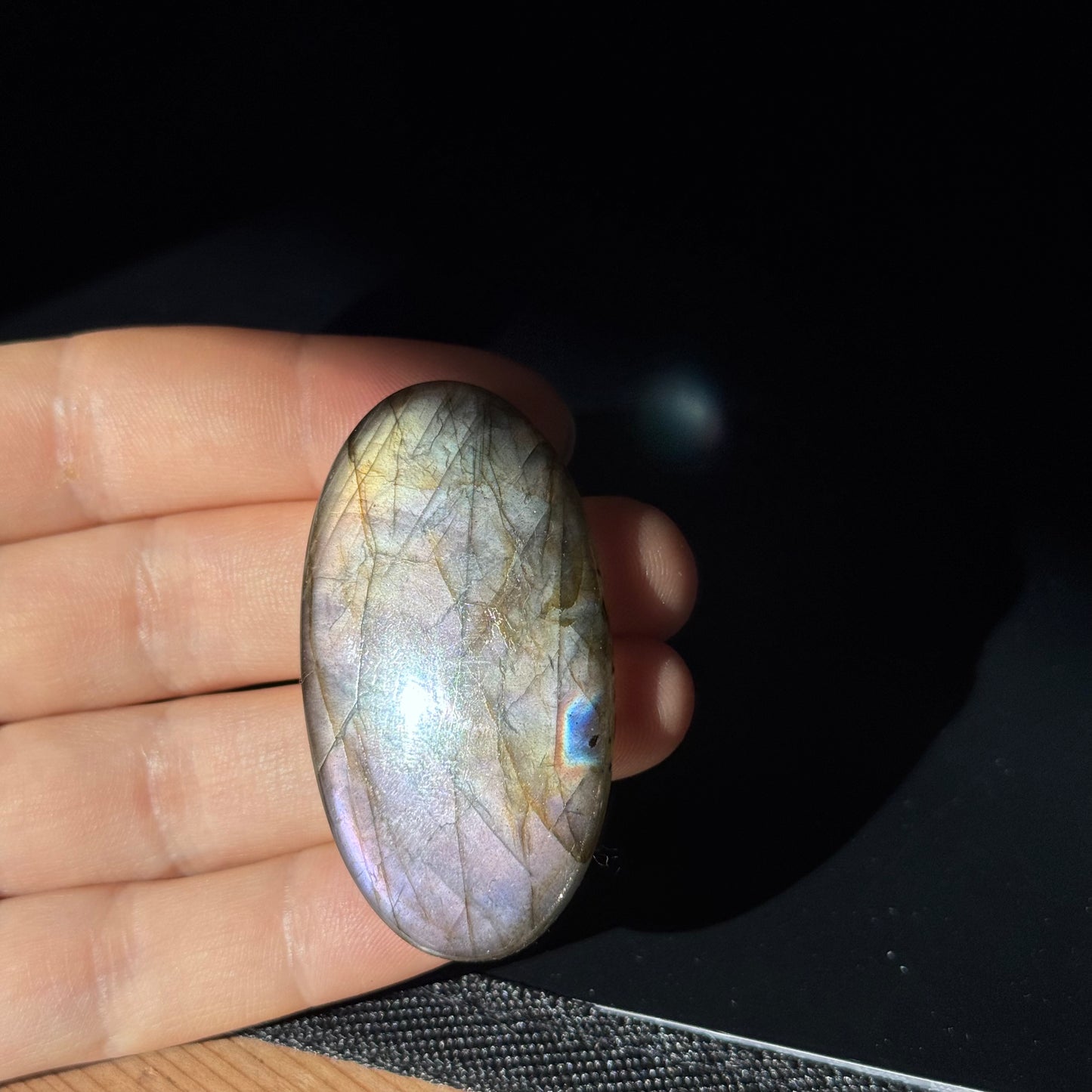 Lila Labradorit Cabochon ~ 38AA