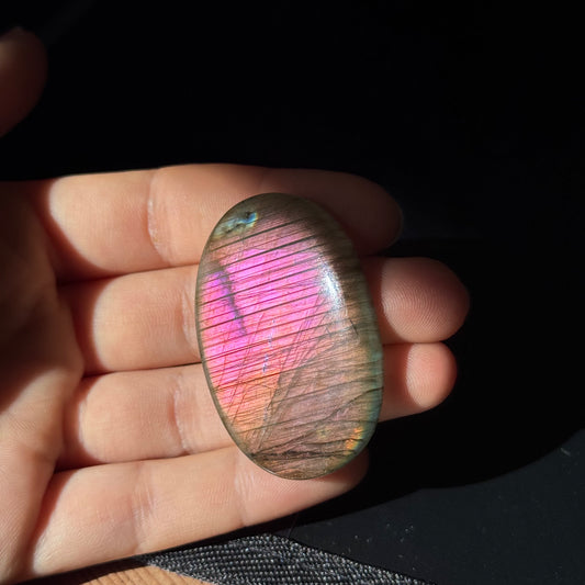 Lila Labradorit Cabochon ~ 51B
