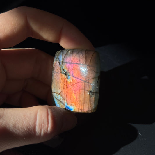 Lila Labradorit Cabochon ~ 45E